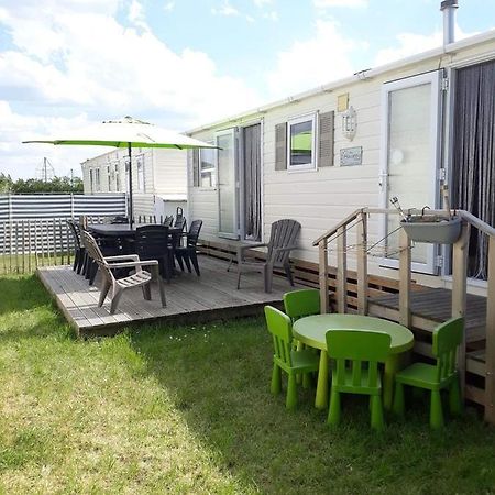 Luxe Vakantiechalet Met Omheinde Tuin Bredene 6Pers Экстерьер фото
