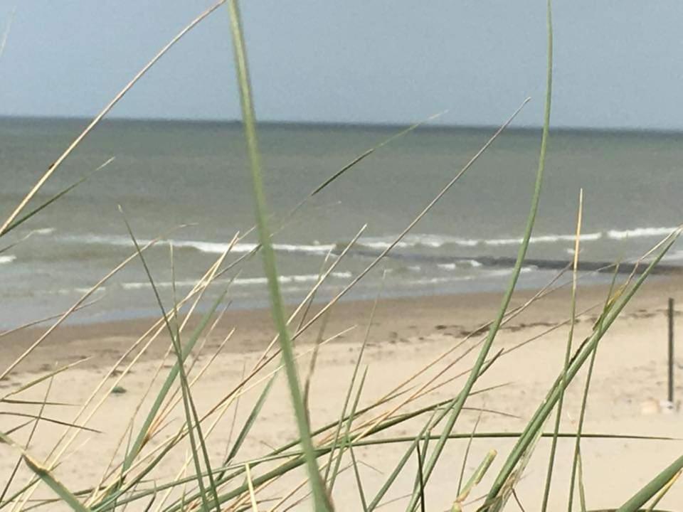 Luxe Vakantiechalet Met Omheinde Tuin Bredene 6Pers Экстерьер фото